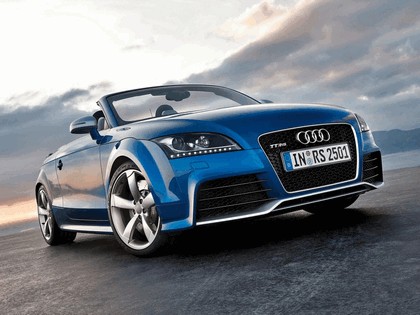 2009 Audi TT RS roadster 2