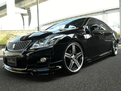 2008 Toyota Crown Athlete S200 by Wald 1