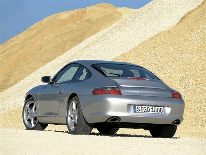 2003 Porsche 911 Carrera 4 2