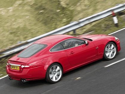 2010 Jaguar XKR - UK version 7