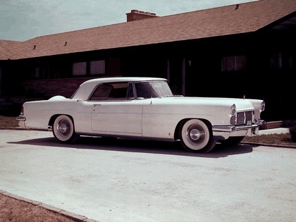 1956 Lincoln Continental mkII 3