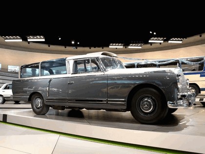 1960 Mercedes-Benz 300 Messwagen 3