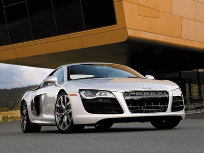 2009 Audi R8 V10 - USA version 1