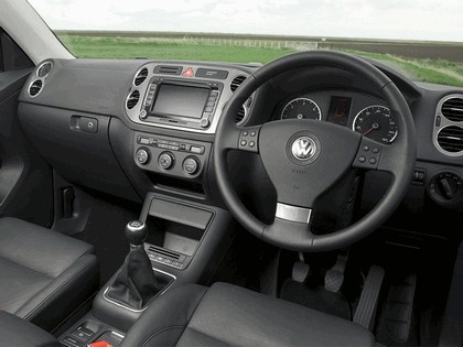 2008 Volkswagen Tiguan - UK version 13