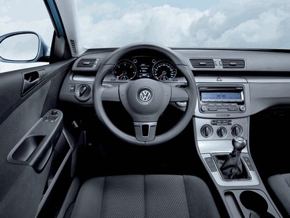 2009 Volkswagen Passat BlueMotion 7