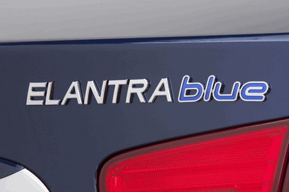 2010 Hyundai Elantra Blue 16