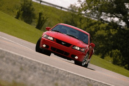 2004 Ford Mustang Cobra SVT 10