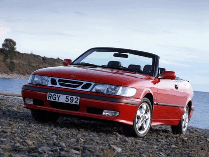 1998 Saab 9-3 convertible 13