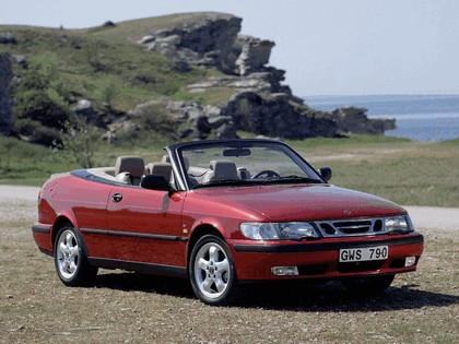 1998 Saab 9-3 convertible 14