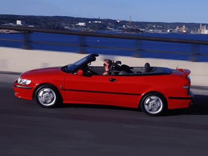 1998 Saab 9-3 convertible 22