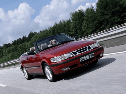 1998 Saab 9-3 convertible 31