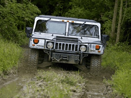 2004 Hummer H1 16