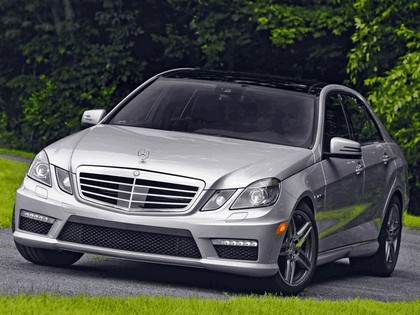 2009 Mercedes-Benz E63 ( W212 ) AMG - USA version 3