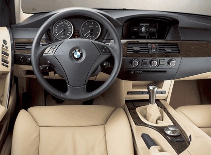 2004 BMW 530i 6