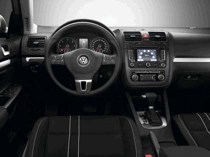 2010 Volkswagen Jetta Freestyle 3