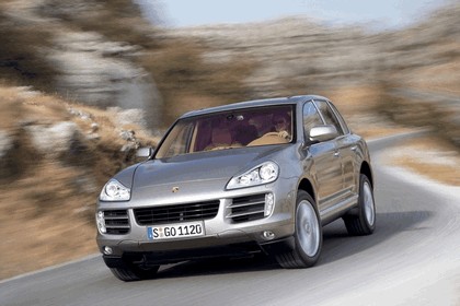 2010 Porsche Cayenne 2