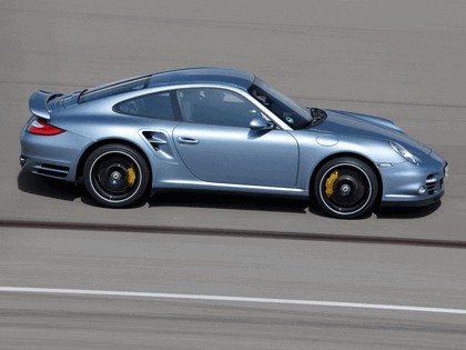 2010 Porsche 911 ( 997 ) Turbo S 24