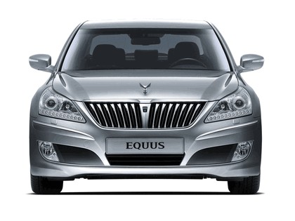 2010 Hyundai Equus 11