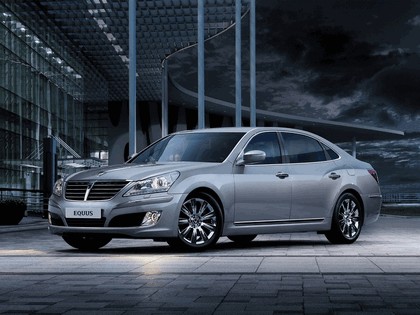 2010 Hyundai Equus 16