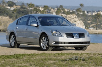 2004 Nissan Maxima 8