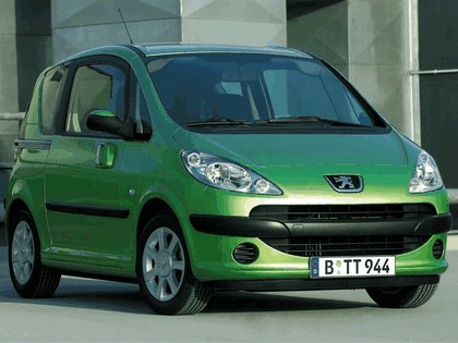 2004 Peugeot 1007 3