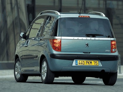 2004 Peugeot 1007 14