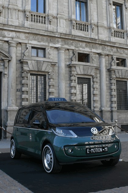 2010 Volkswagen Milano Taxi concept 17