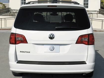 2008 Volkswagen Routan 15