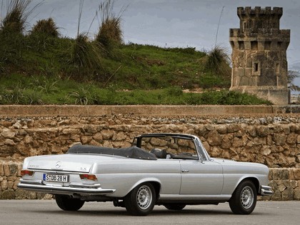 1968 Mercedes-Benz 280SE cabriolet ( W111 ) 4