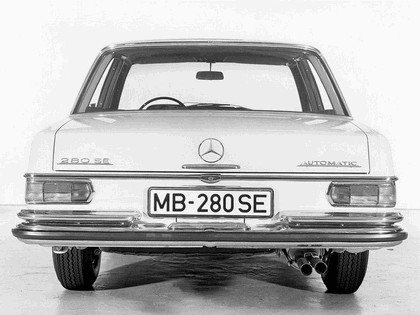 1968 Mercedes-Benz 280SE ( W108 ) 3