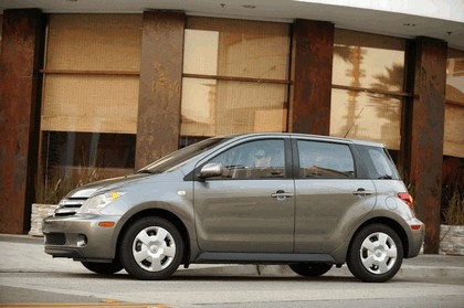 2004 Scion xA 5