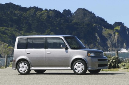 2004 Scion xB 35