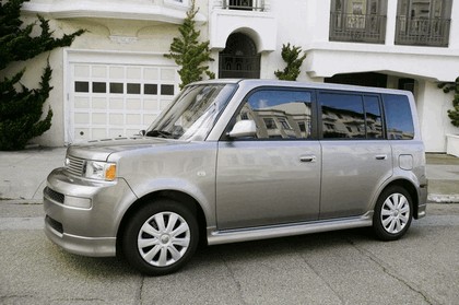 2004 Scion xB 37