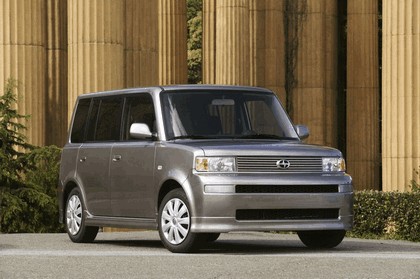 2004 Scion xB 39