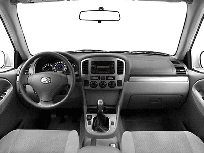 2004 Suzuki Grand Vitara 7