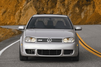 2004 Volkswagen Golf R32 6