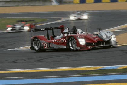 2010 Audi R15 TDI - 24hrs Le Mans 6