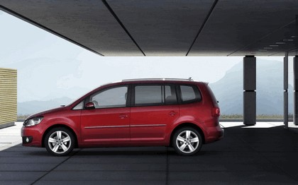 2010 Volkswagen Touran 2