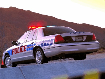 1998 Ford Crown Victoria Police Interceptor 3