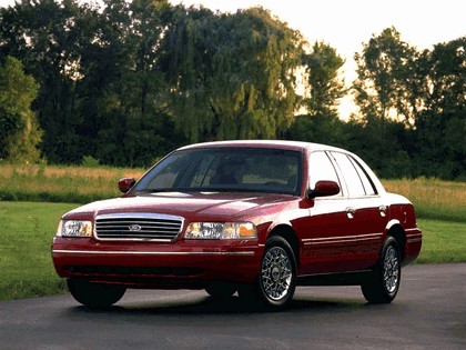 1998 Ford Crown Victoria 5