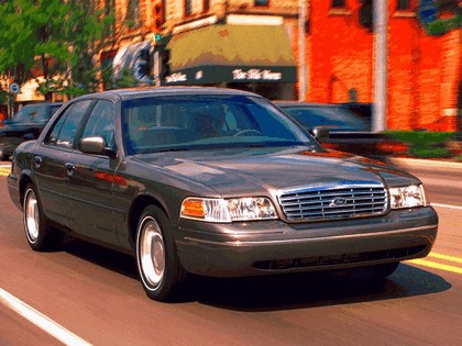 1998 Ford Crown Victoria 15
