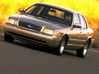 1998 Ford Crown Victoria 19