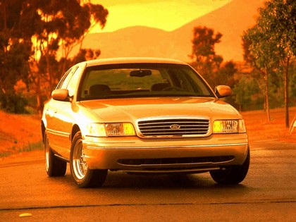 1998 Ford Crown Victoria 22