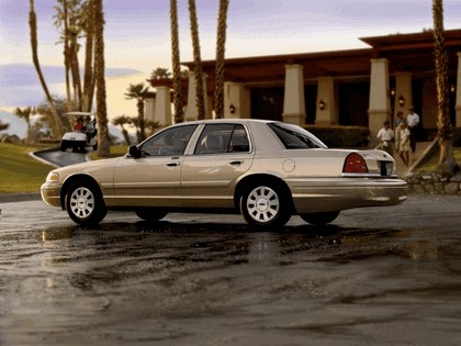 1998 Ford Crown Victoria 30