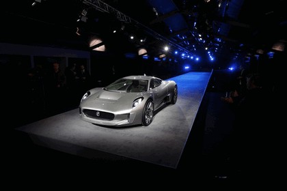 2010 Jaguar C-XF concept 53