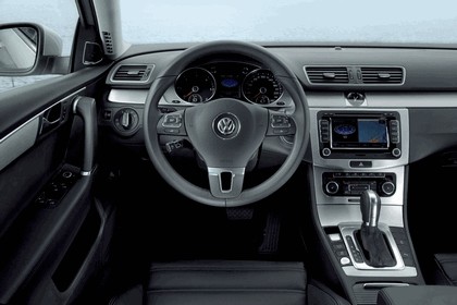 2010 Volkswagen Passat 31