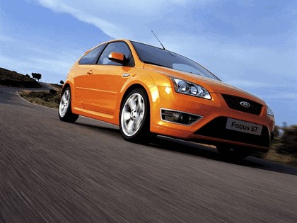 2005 Ford Focus ST 3-door european version 1