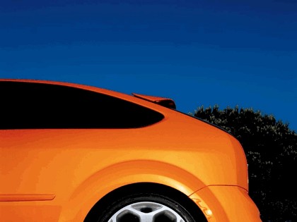 2005 Ford Focus ST 3-door european version 15