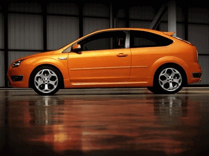 2005 Ford Focus ST 3-door european version 20