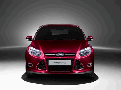 2010 Ford Focus hatchback 17